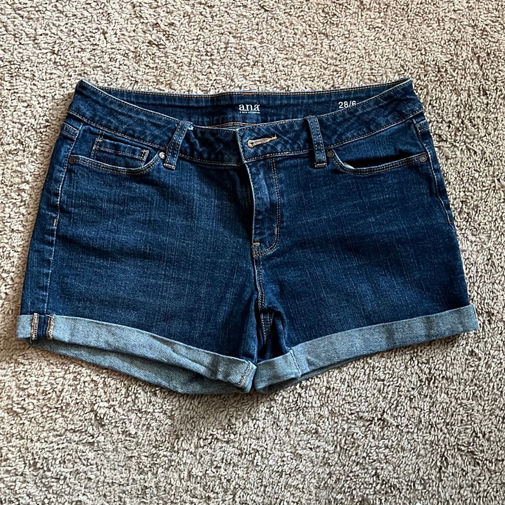 A.n.a Shorts